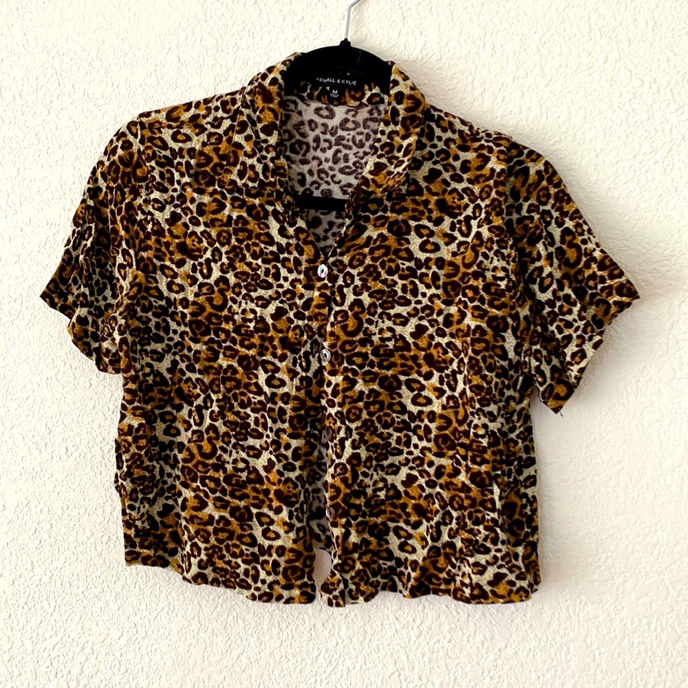 Cheetah print crop top button up